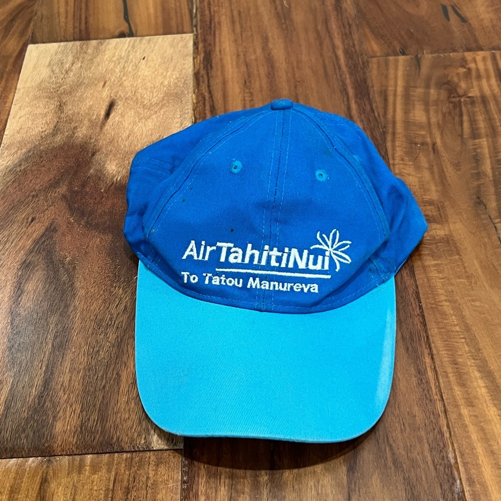 Blue Air Tahiti Nui Cap